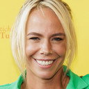 Nicolette Kluijver als Self - Host