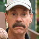 Tom Daldin als Self - Host