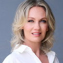 Sarah Cleveland als Self
