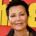 Kieu Chinh als Asian Woman