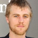 Johnny Flynn als James Forester