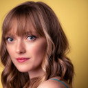 Nora Graham als Carissa