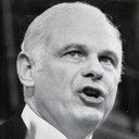 Paul Hellyer als Self