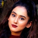 Riya Sharma als Dr. Tulika Anand