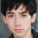 Sean Philip Glasgow als Larry Jr.