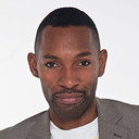 Des Coleman als Mikey