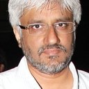 Vikram Bhatt als Mohan Kanth (Voice)