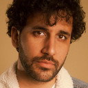 Naren Weiss als Osama bin Laden