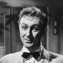 George Lloyd als Sascha Barda