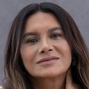Dira Paes als Leila