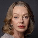 Елена Попова als A Woman in the Door