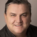 Simon Delaney als Jeffrey