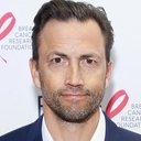 Andrew Shue als Member of Cobra Kai (uncredited)