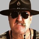 Robert Remus als Sgt. Slaughter