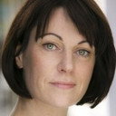 Joanna Waters als Christina Brown