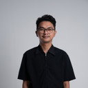 Rafi Adam Pangestu als Journalist