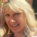 Tanya Larson als Vendor