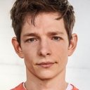 Mike Faist als Art Donaldson