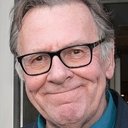 Tom Wilkinson als Gerald Arthur Cooper