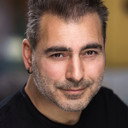 Günyol Bakoğlu als Suat