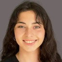 Beren Şenol als Aleyna
