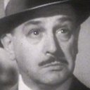 Gordon McLeod als Inspector Longhurst