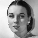 Patricia Morison als Mrs. Hilda Courtney