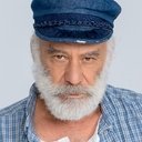 Γιάννης Κοκιασμένος als Street Cleaner
