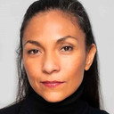 Myriam Bravo als Estela