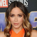 Chloe Bennet als Lucy