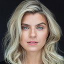 Ilona Chevakova als Natasha