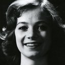 Aīda Zara als Roberta Alden