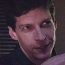 Richard Lynson als Narrator