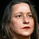 Simone Frost als Magda