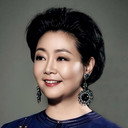 萨日娜 als Mother Chen