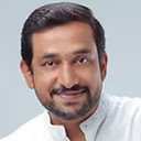 Prasad Oak als Anand Dighe