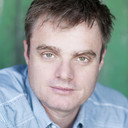 Damien Richardson als Drew Greer