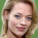 Jeri Ryan als Lydia