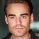 Liam Boland als Scott Sweet