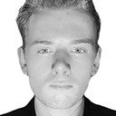 Keegan Smith als Jason