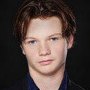 Quinn Bennett als Domo