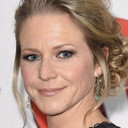 Kellie Bright als Terri