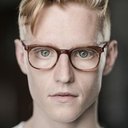 John McCrea als Artie