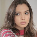 Malena Narvay als Tina
