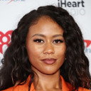 Netta Walker als Claire
