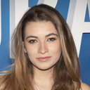 Carlota Boza als Self