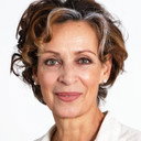Mary Sellers als Laura