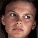 Monica Broeke als Caroline