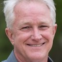 Mike Gassaway als Mayor Dick Gunter