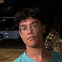 Aady Jain als Dmitri Vladimir